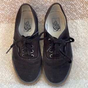 Vans authentic skater shoes with rubber sole